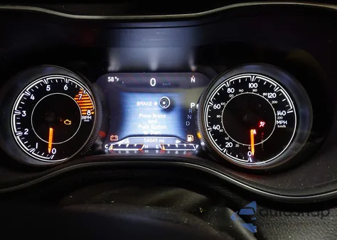 2019 Jeep Cherokee Limited 4X4 из США, поврежденный, VIN 1C4PJMDX9KD425786